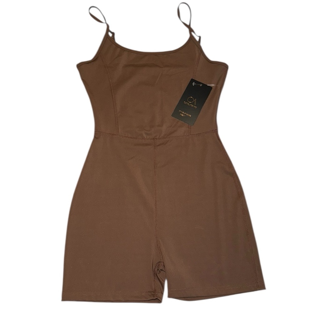 NEW Olive Avenue Romper – Brown – Size M – Soft Stretchy Nylon Spandex